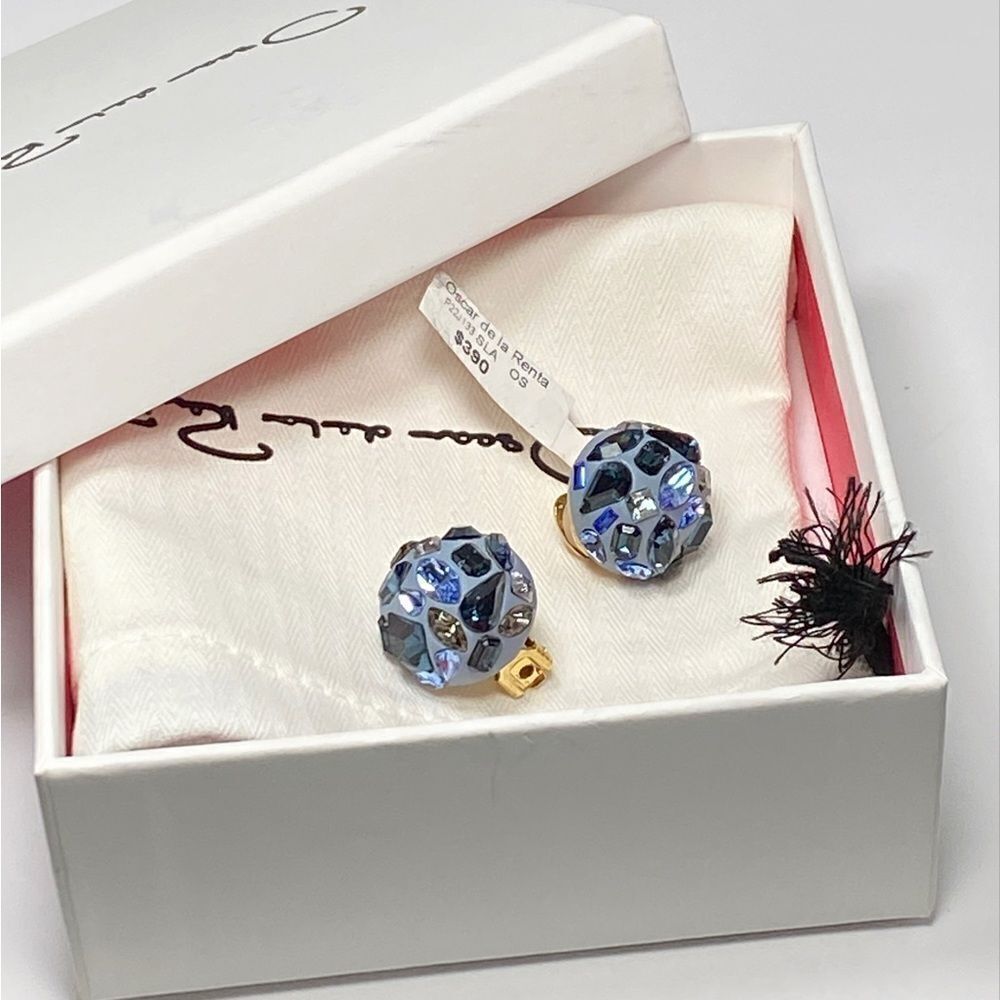 Oscar de la Renta stone-embellished stud earrings